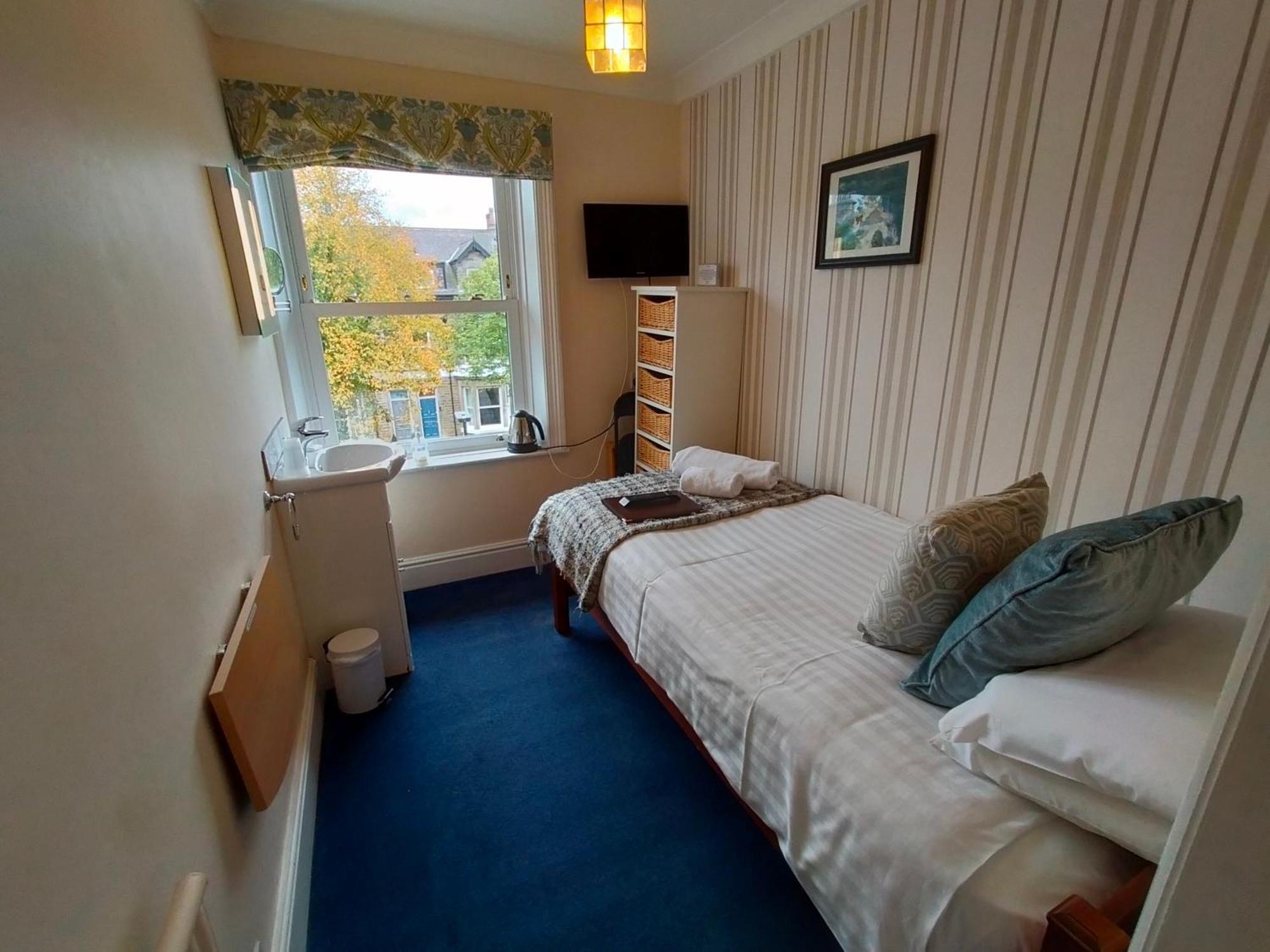 Arden House Hotell Harrogate Exteriör bild