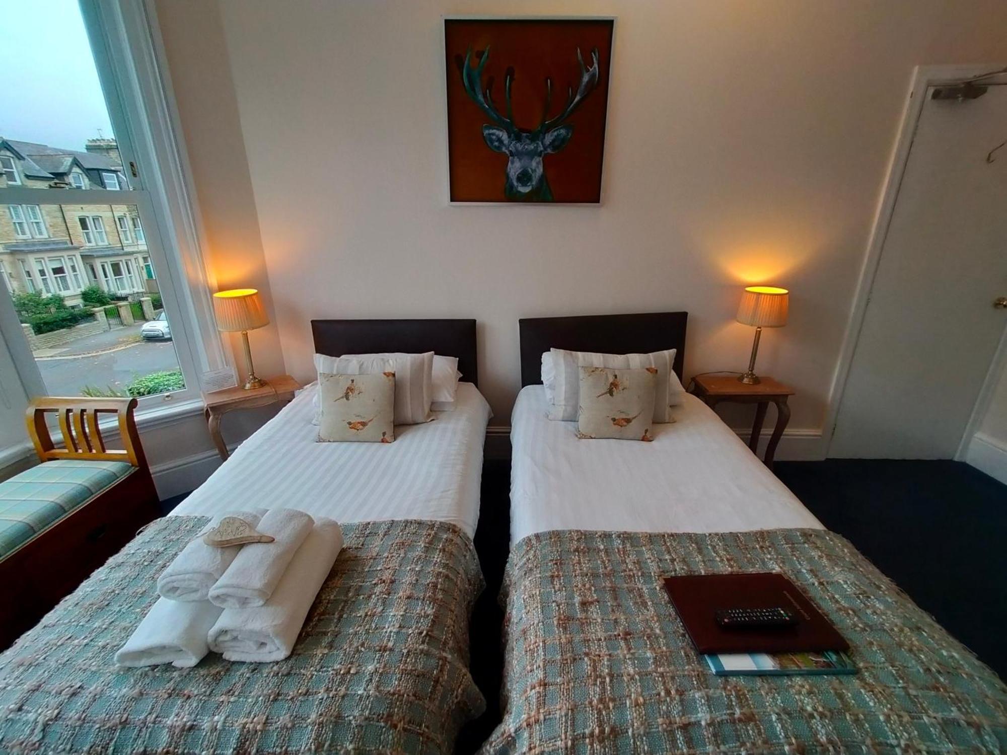 Arden House Hotell Harrogate Exteriör bild
